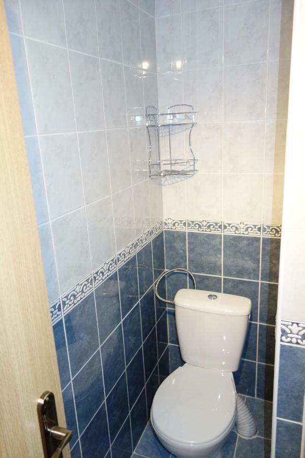 La Familia Apartment Sturovo Luaran gambar