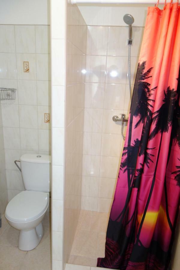 La Familia Apartment Sturovo Luaran gambar
